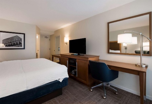Hampton Inn By Hilton Columbia-I-26 Airport Area image 7